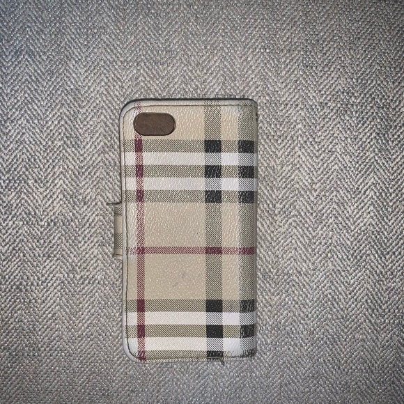 Burberry IPhone 7 Case - Picture 4 of 4
